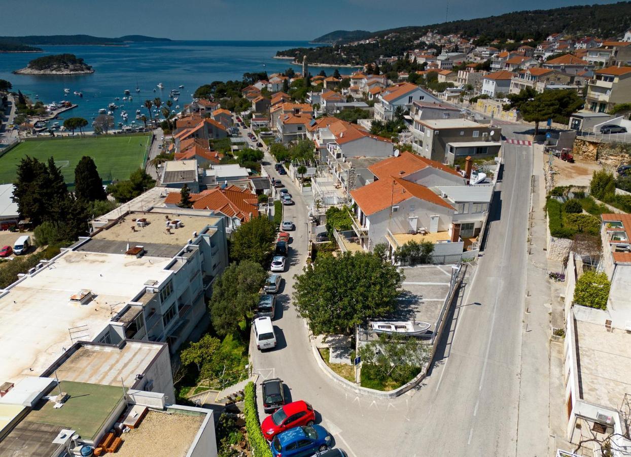 Apartman Nina Hvar Town Exteriör bild